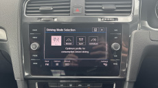 Volkswagen Golf 1.6 TDI SE [Nav] 5dr Diesel Hatchback